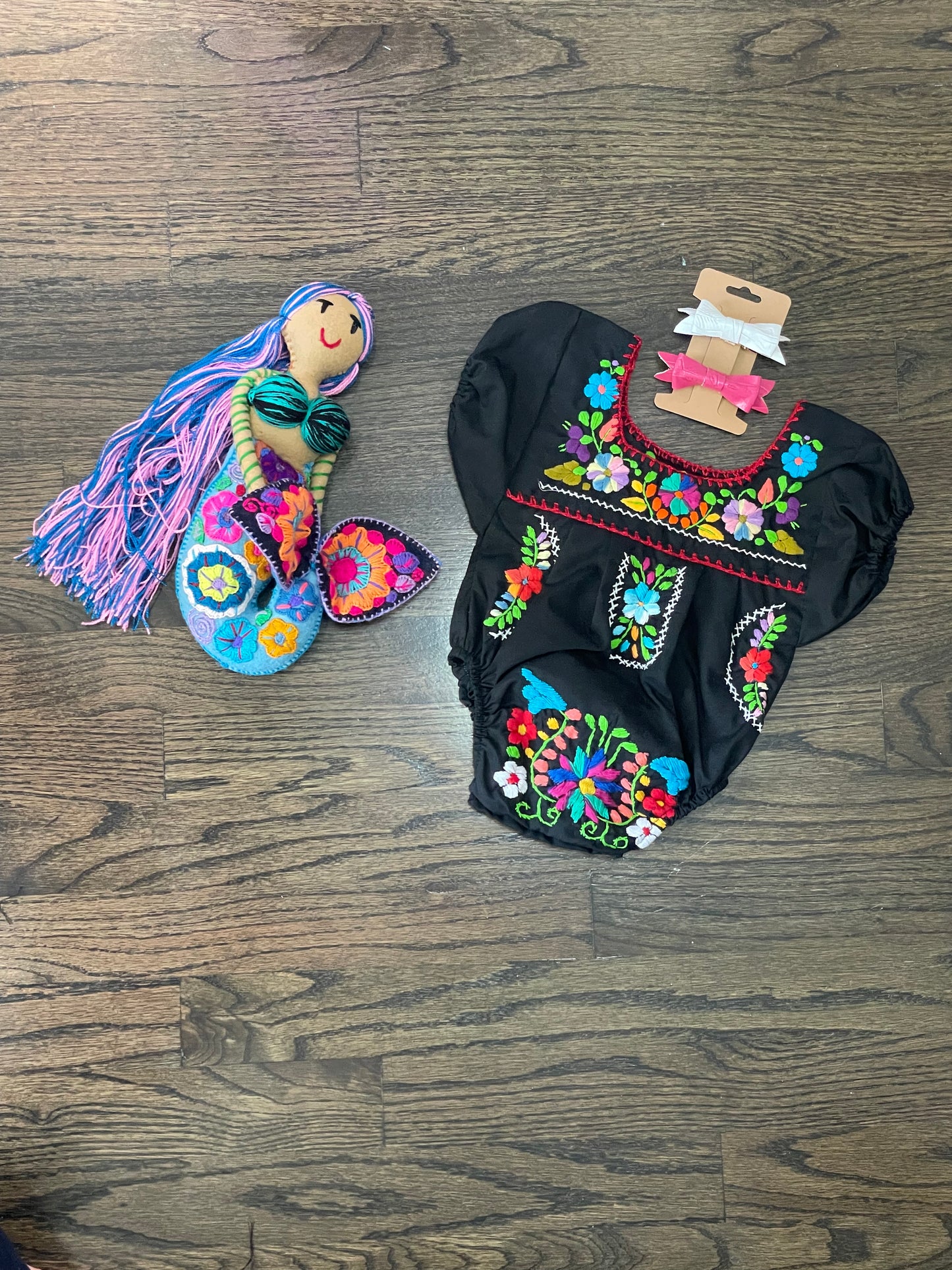 Alitzel Embroidered Baby Rompers